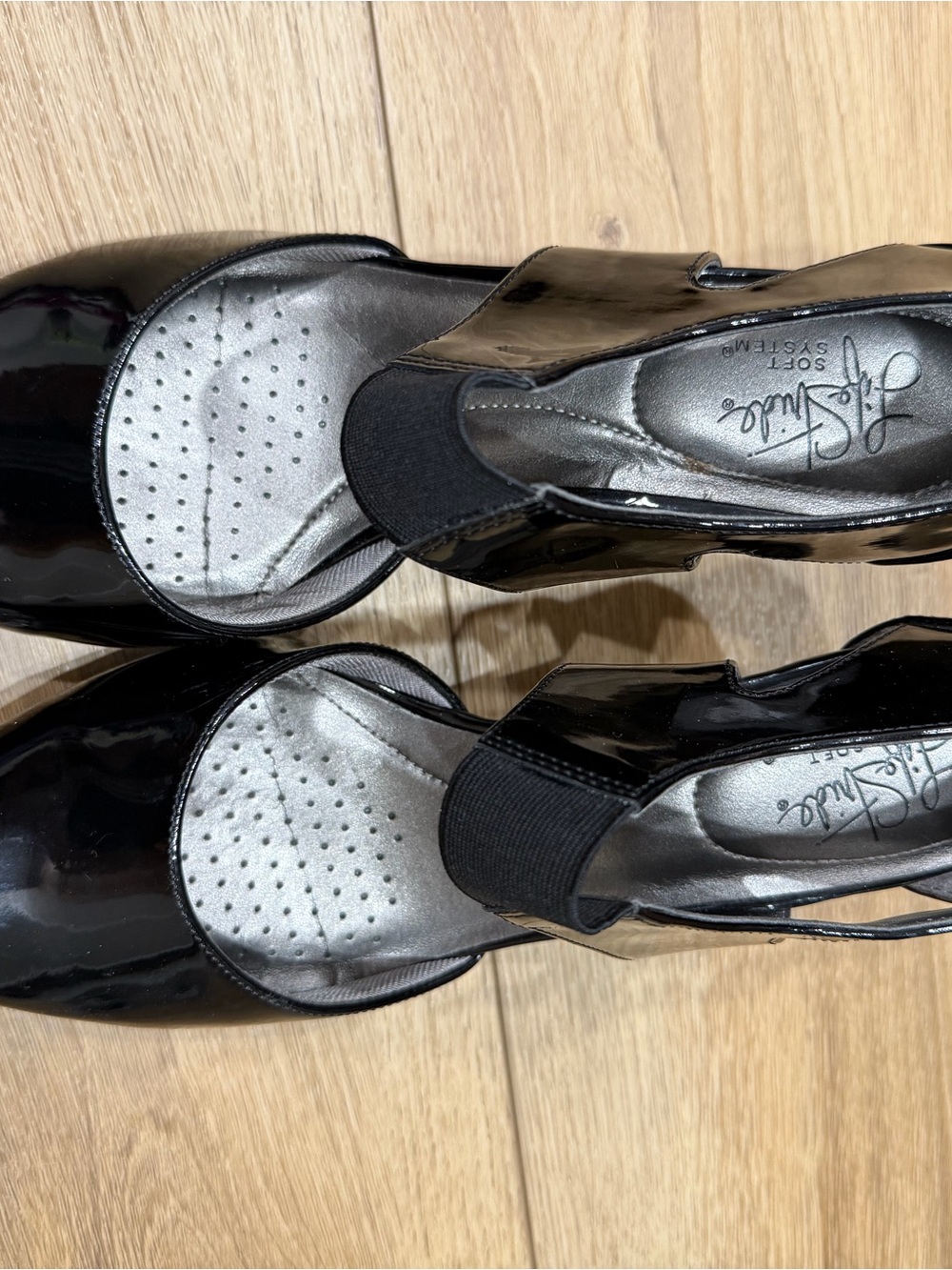 Life Stride Black Patent Mary Jane Flats with Elastic Strap